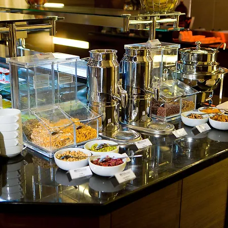 Hilton Garden Otel 4*