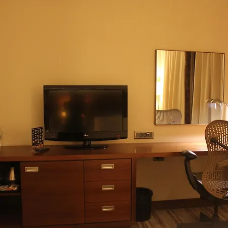 호텔 Hilton Garden 퀴타히아