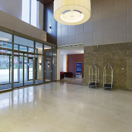 فندق هيلتون جاردن إن