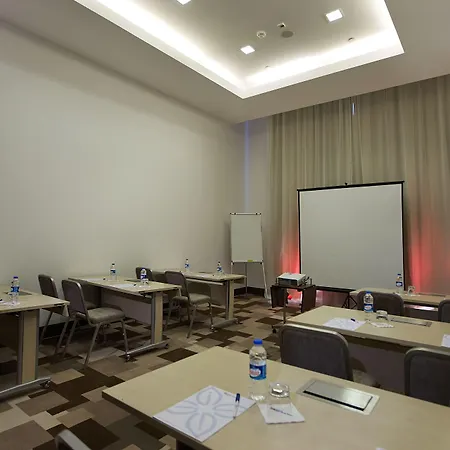 Hilton Garden 호텔