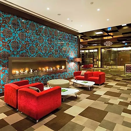Hilton Garden 4* 퀴타히아