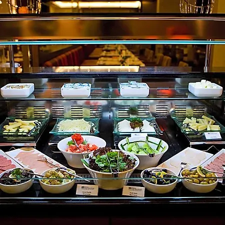 Hilton Garden 호텔