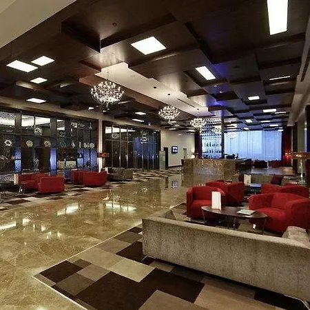 호텔 Hilton Garden 퀴타히아