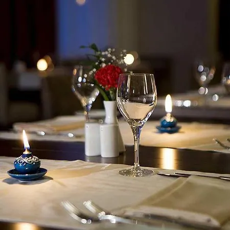 فندق هيلتون جاردن إن كوتاهيا