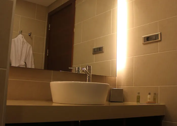 Hilton Garden Hotel 4*